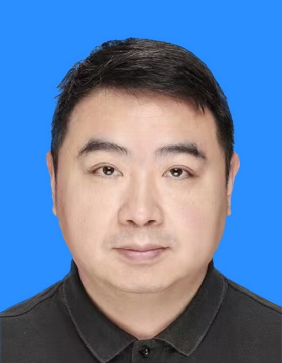 雷扬.jpg